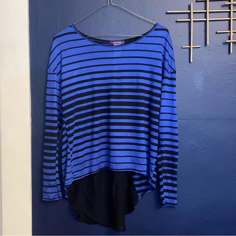 Women’s hot gal shirt size M